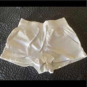 Lululemon Drawstring Shorts White Size 4, Like New